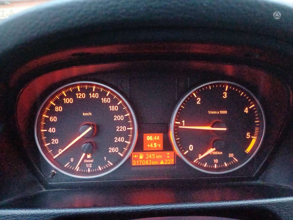 BMW X1, 2.0 l., Хэтчбек