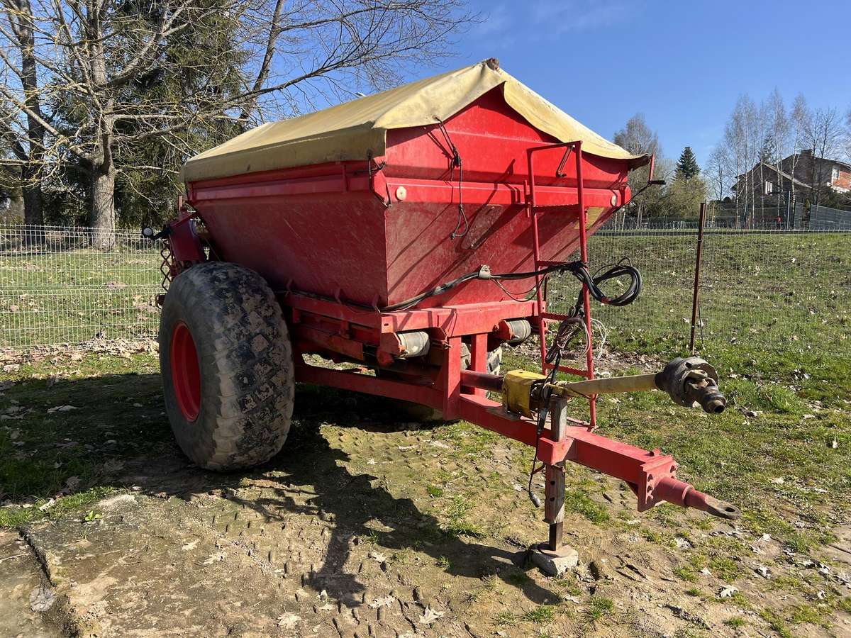 Bredal B4, spreaders