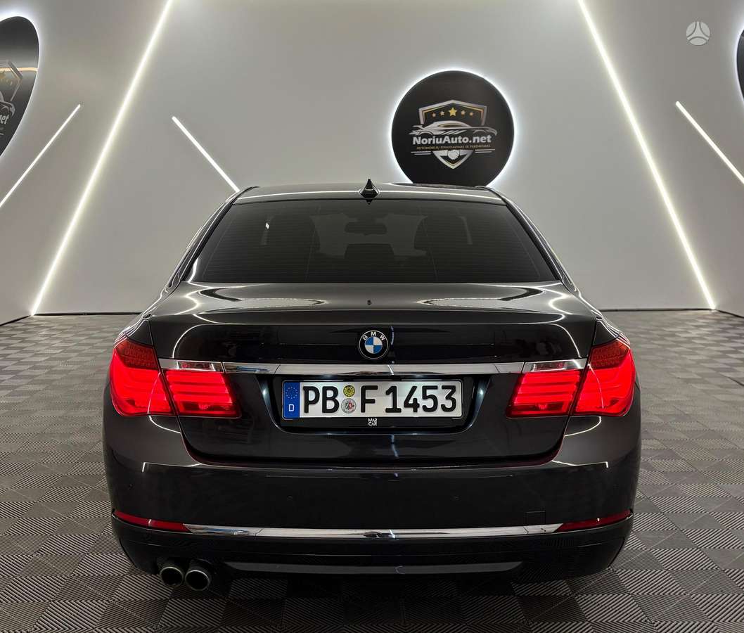 BMW 730, 3.0 l., Седан