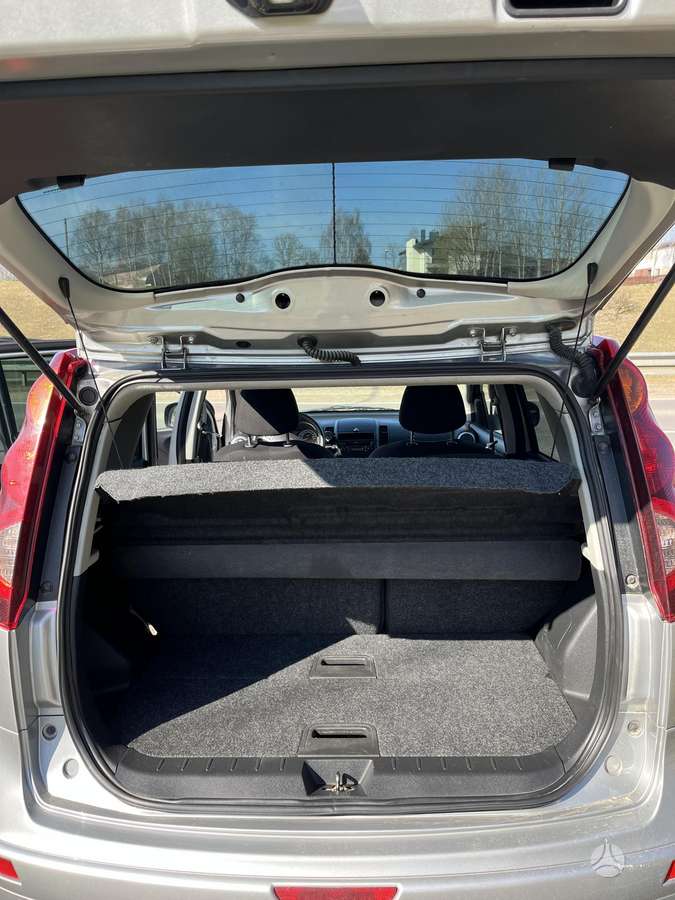 Nissan Note, 1.4 l., Минивэн