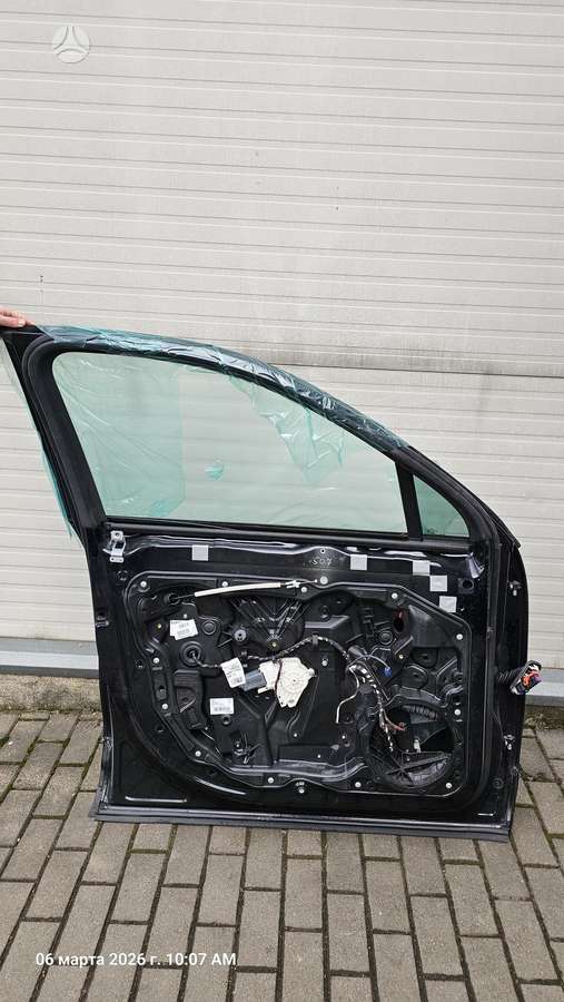 Porsche Cayenne durys