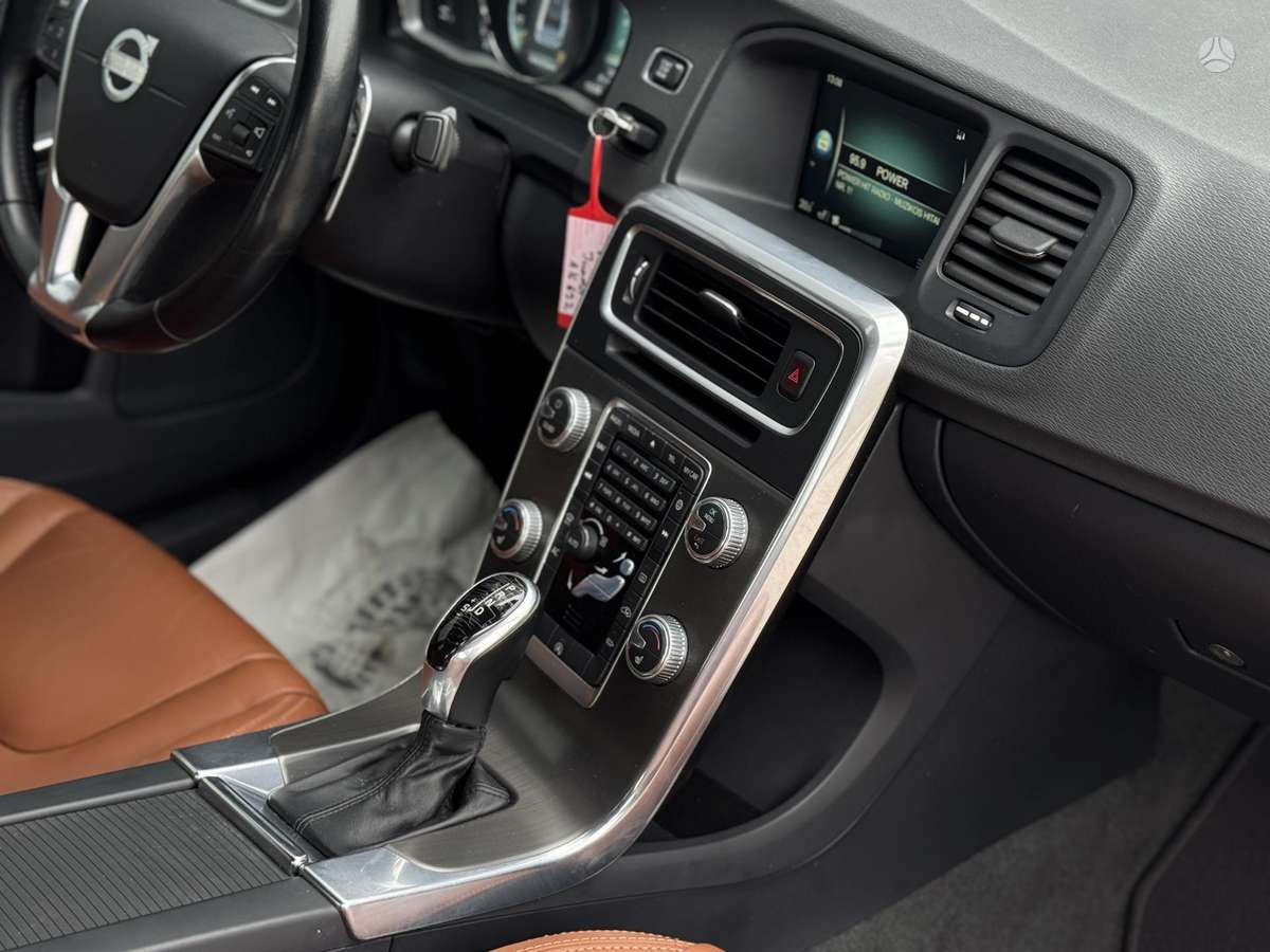 Volvo S60, 2.0 l., Седан