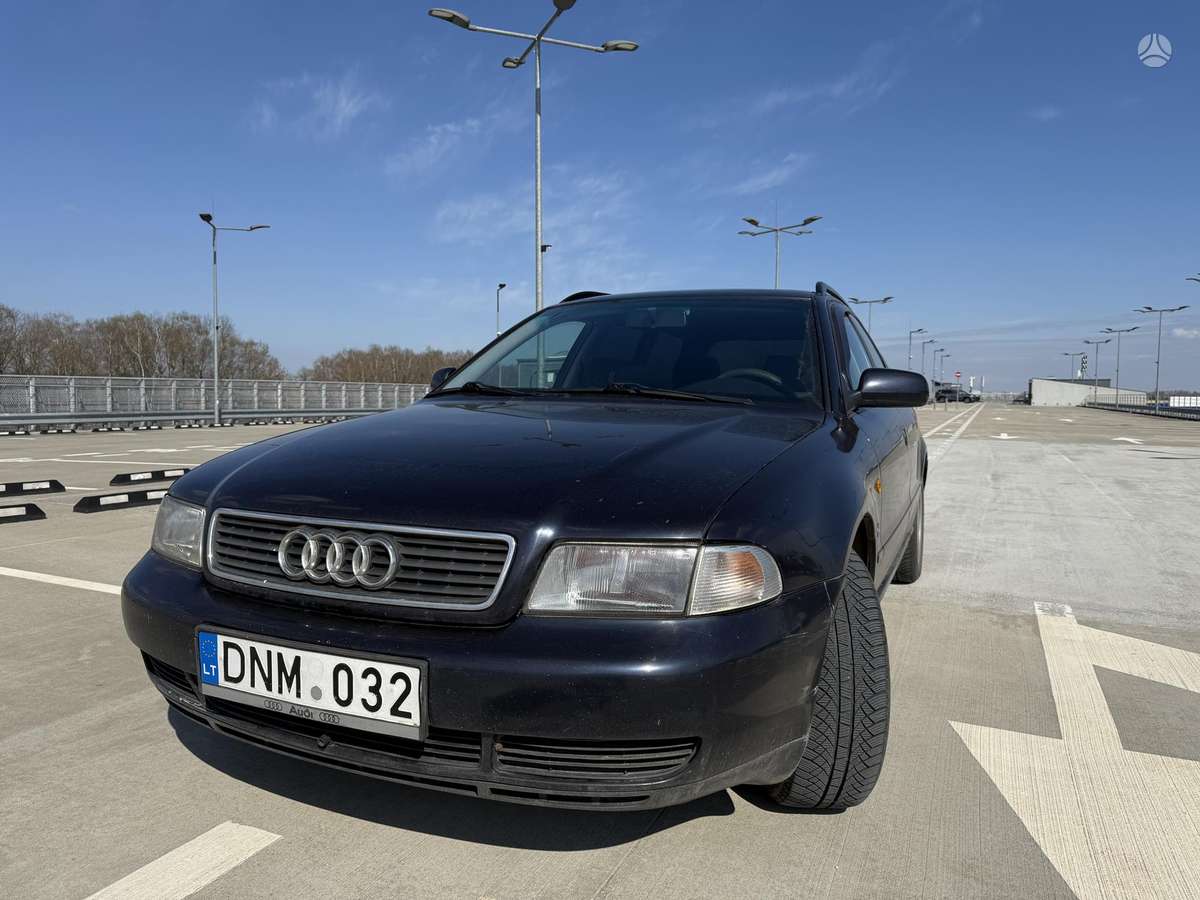 Audi A4, 1.8 l., Универсал