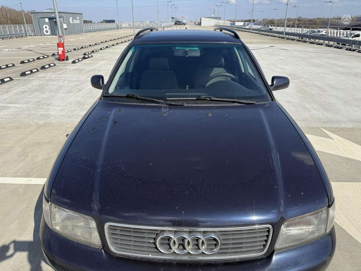 Audi A4, 1.8 l., Универсал