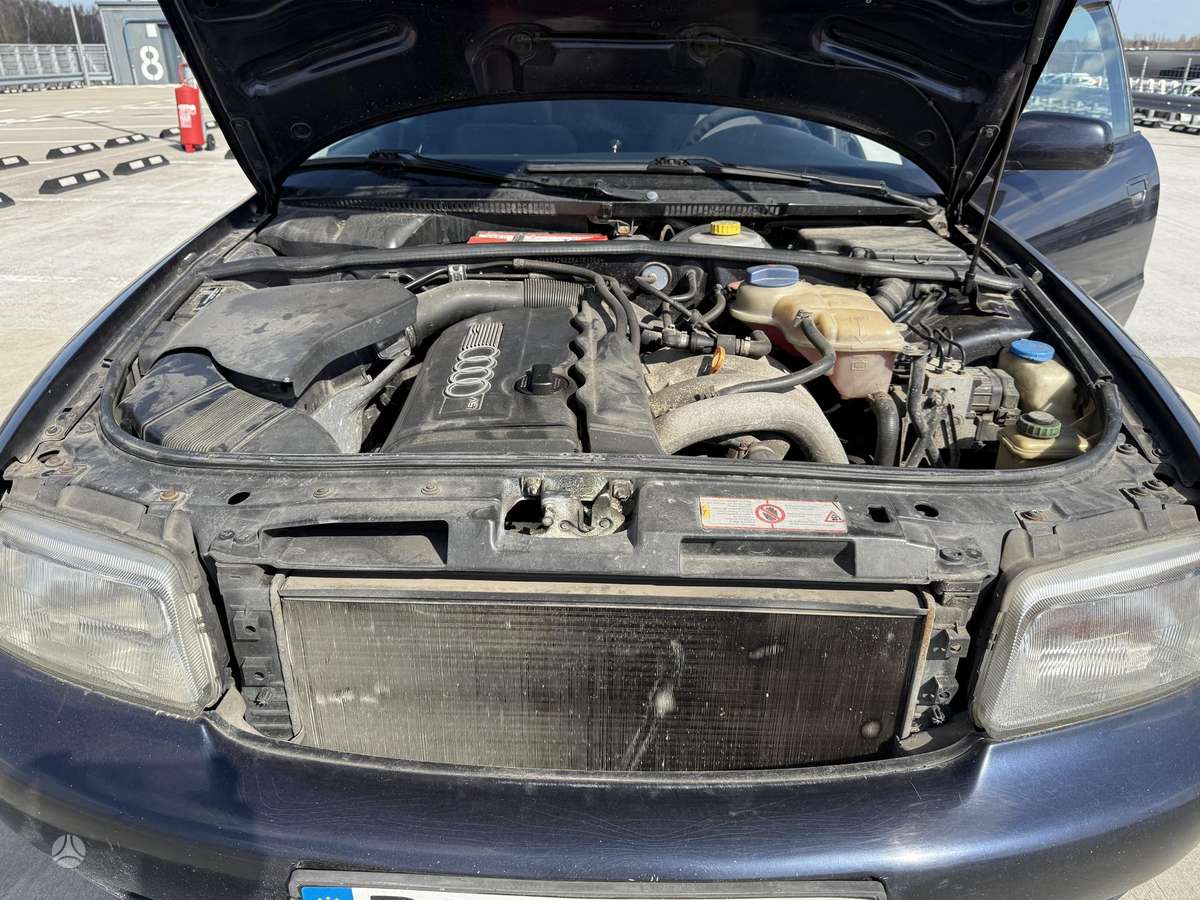 Audi A4, 1.8 l., Универсал