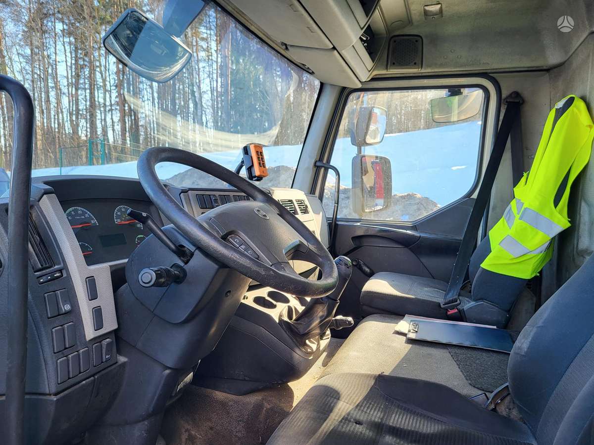 Volvo FL, kietašoniai
