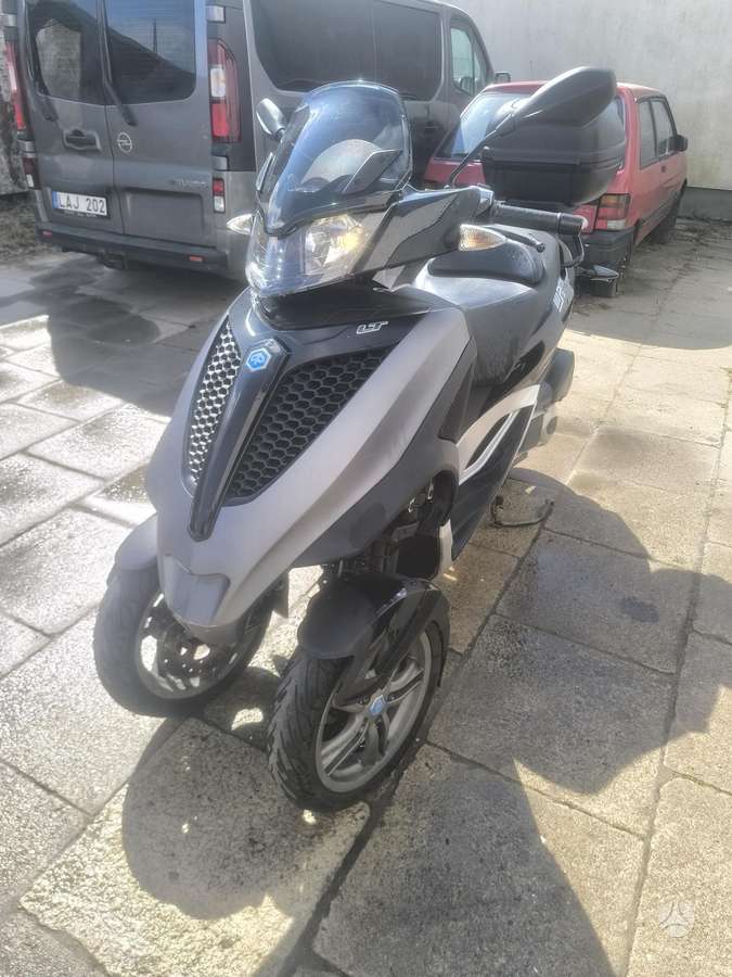 Piaggio MP3 300cc, мотороллеры / мопеды