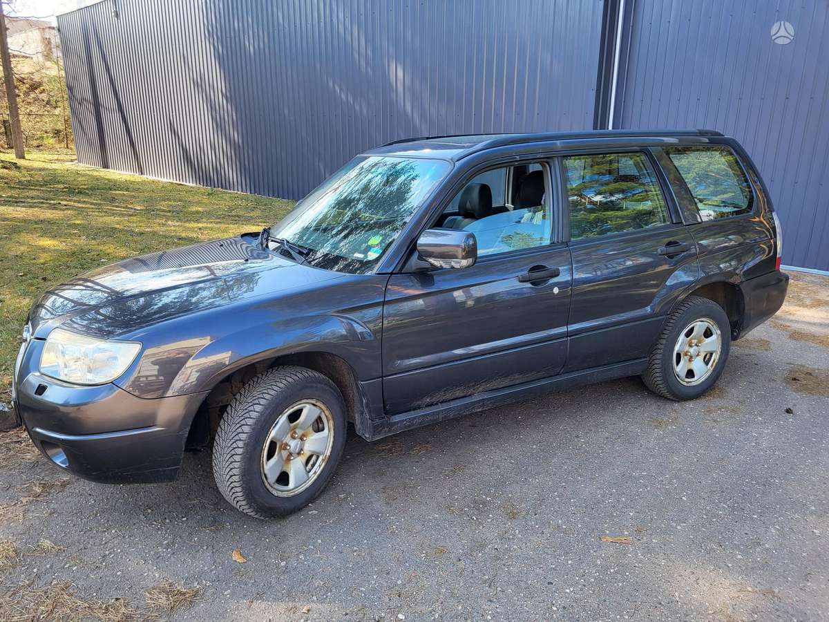 Subaru Forester, Универсал