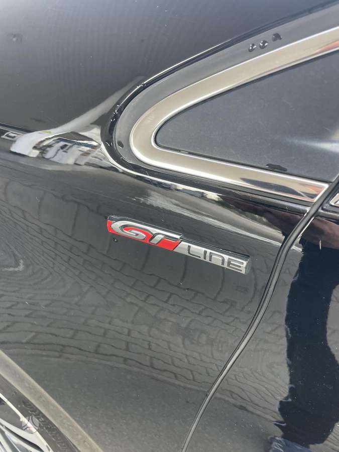 Peugeot 208, 1.2 l., hatchback