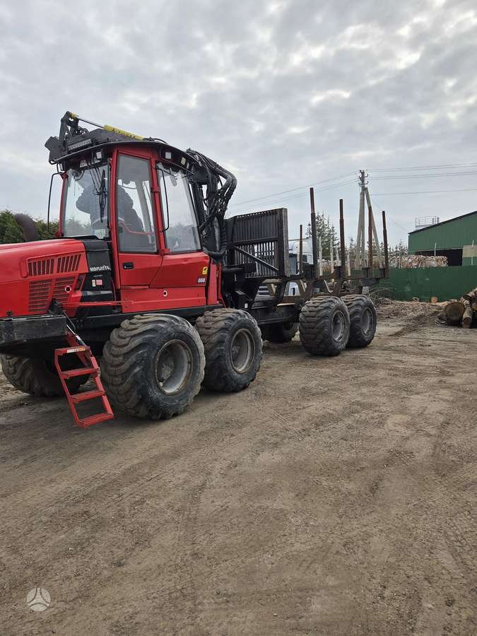Komatsu 865, forwarders