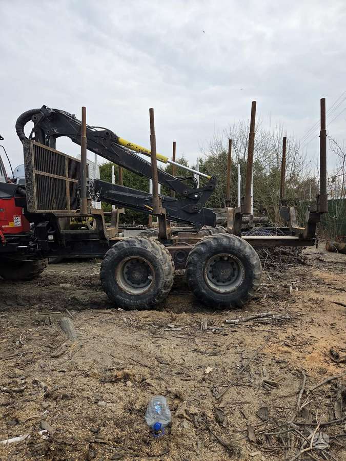 Komatsu 865, форвардеры