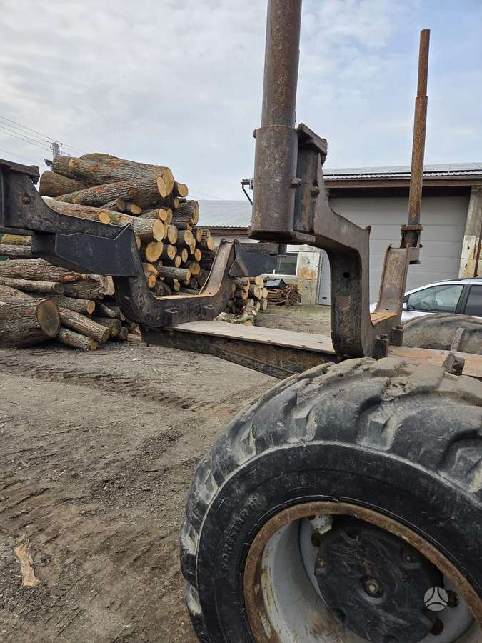 Komatsu 865, medvežės
