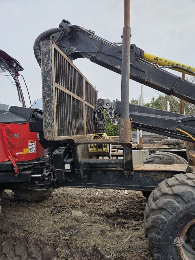 Komatsu 865, форвардеры