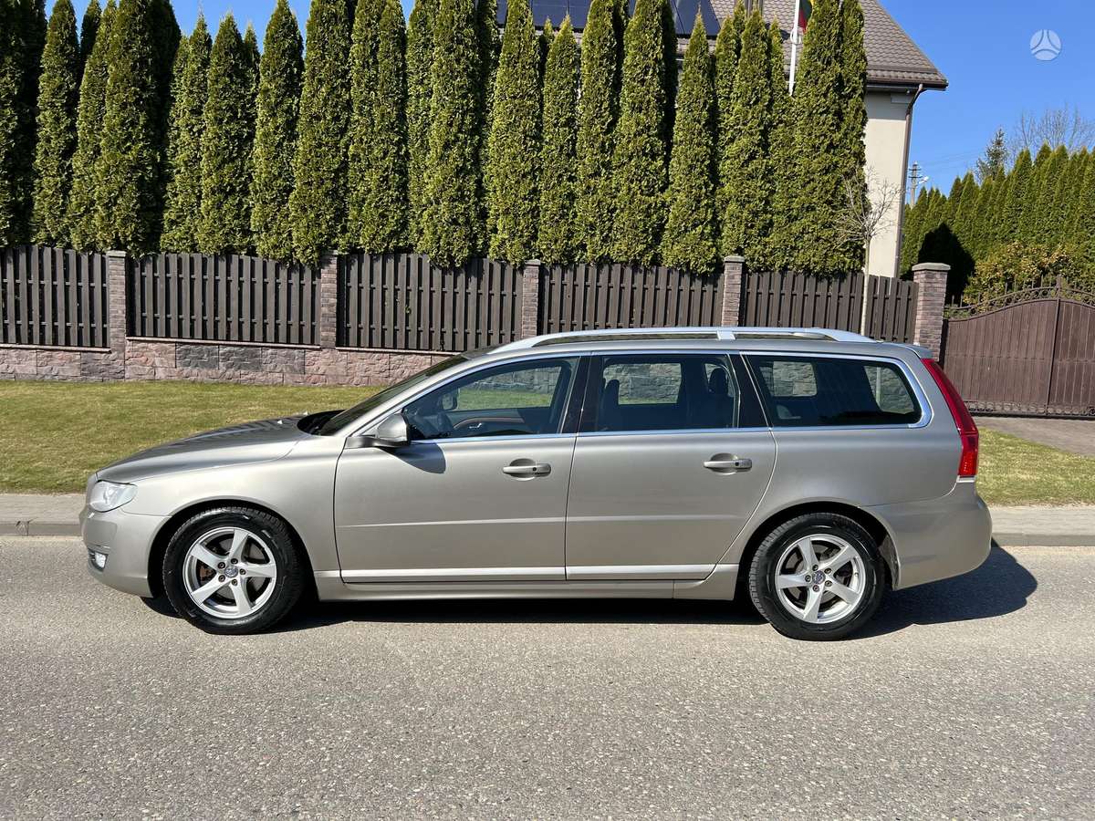 Volvo V70, 2.0 l., Универсал