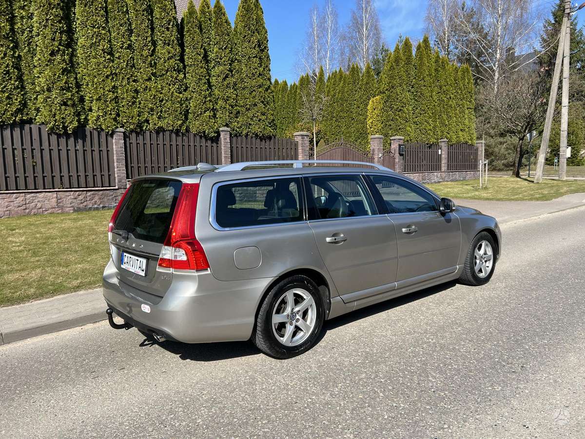Volvo V70, 2.0 l., Универсал