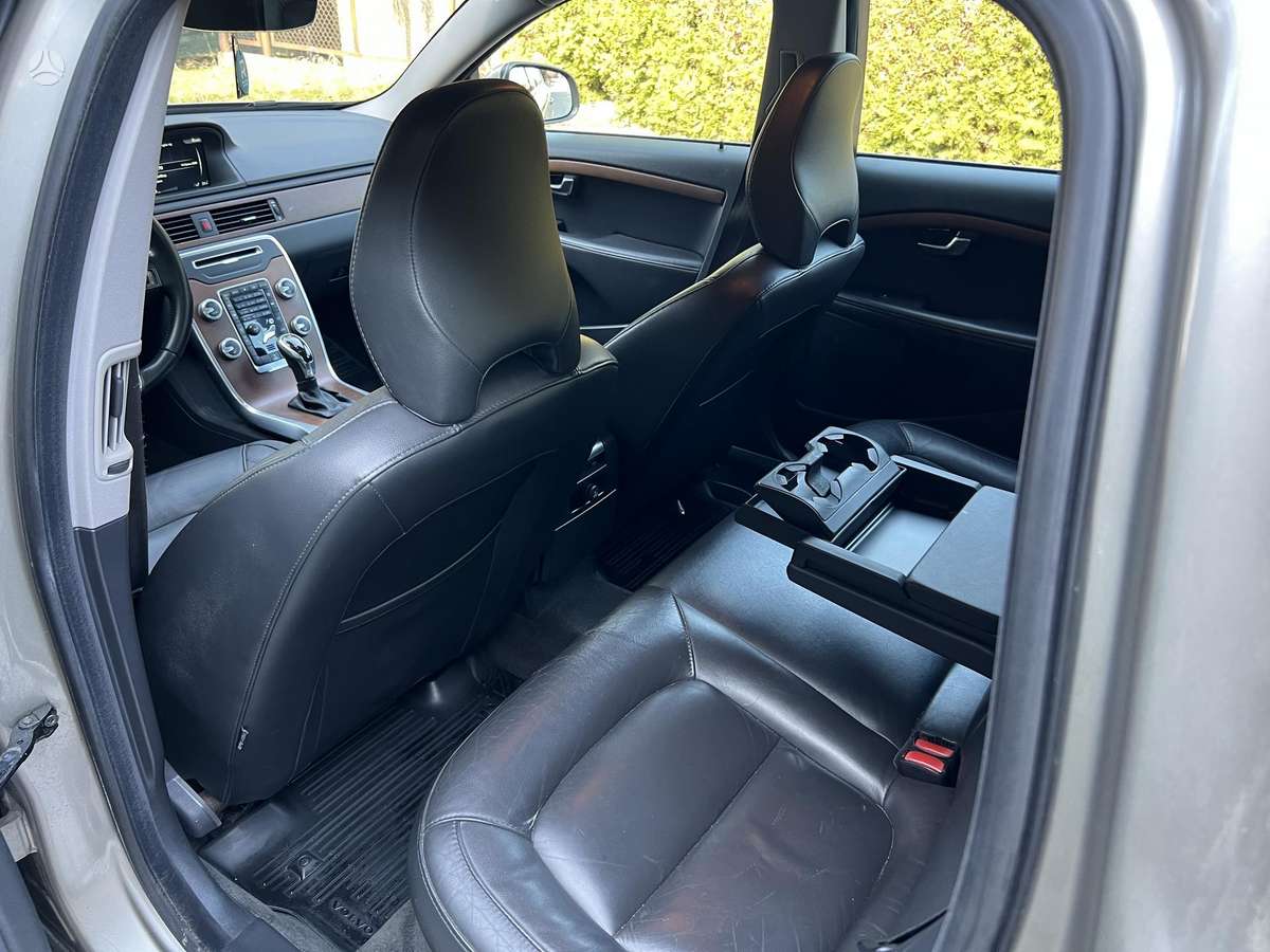 Volvo V70, 2.0 l., Универсал