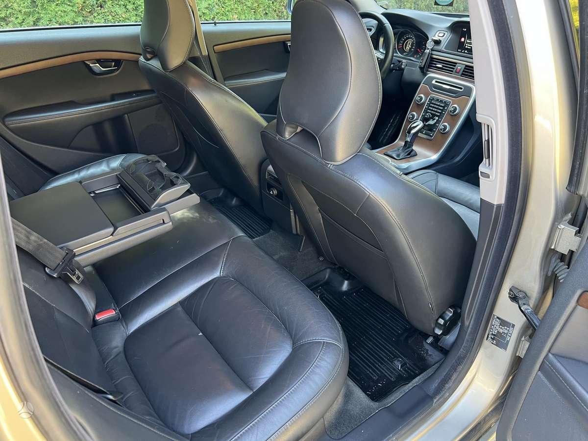 Volvo V70, 2.0 l., Универсал