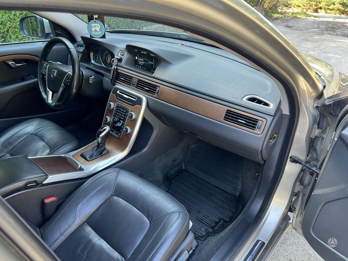 Volvo V70, 2.0 l., Универсал