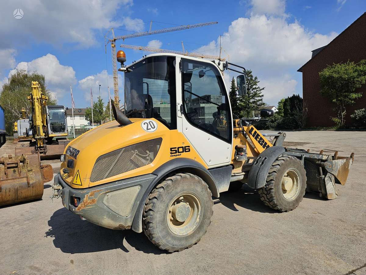 Liebherr L506C, frontal loader