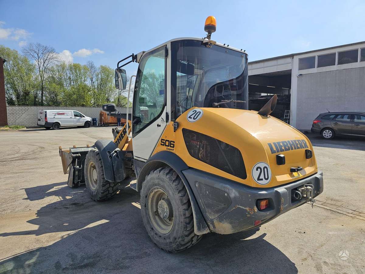 Liebherr L506C, frontal loader