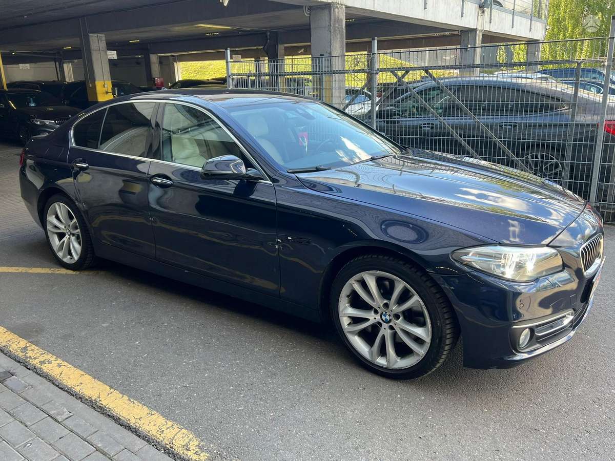 BMW 528, 2.0 l., Седан