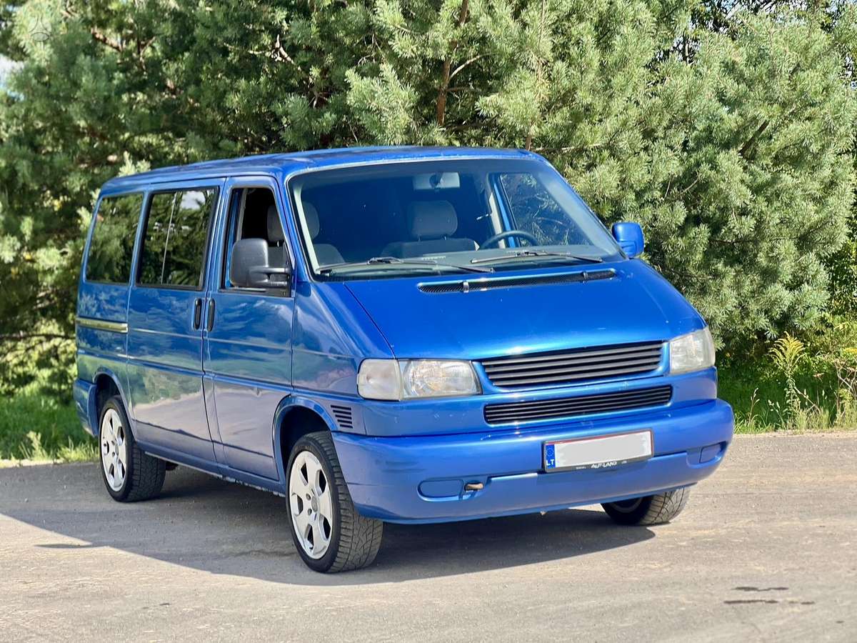 Volkswagen Multivan - 1