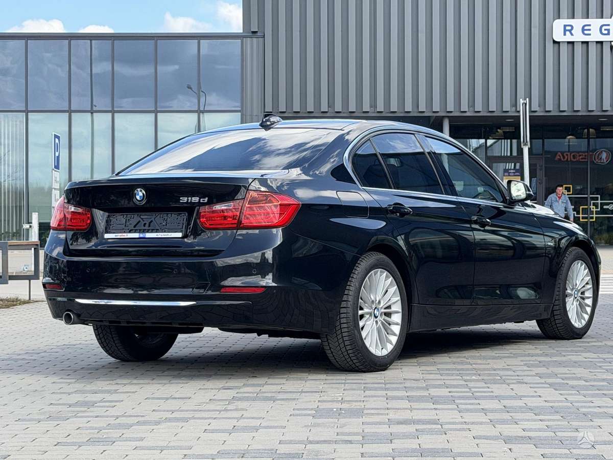 BMW 316, 2.0 l., Седан