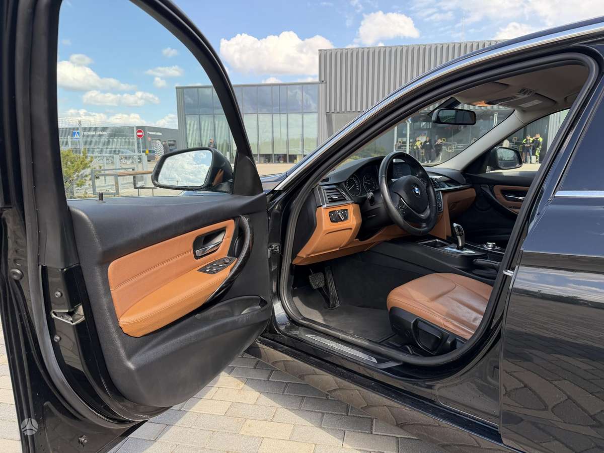 BMW 316, 2.0 l., Седан