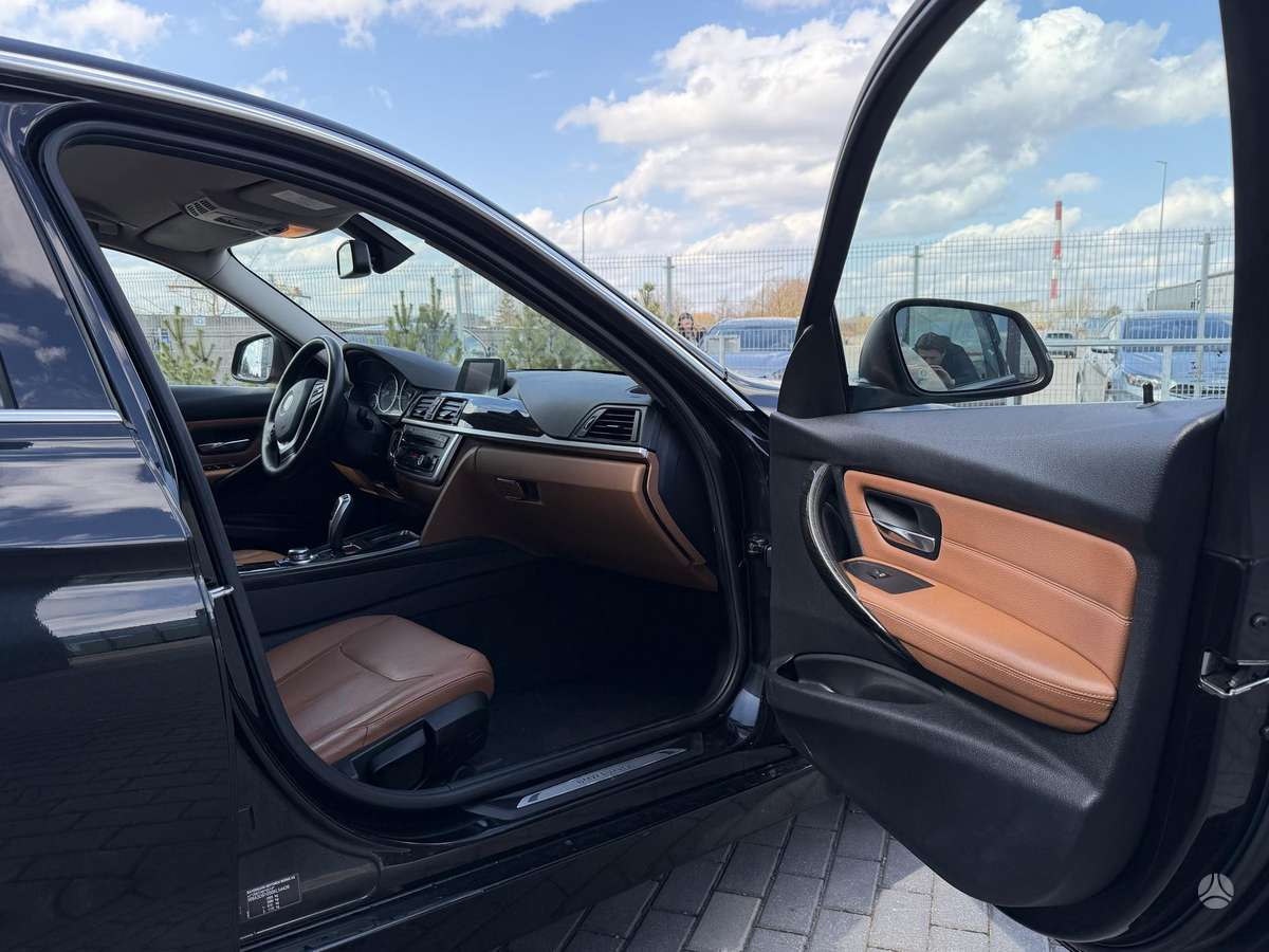 BMW 316, 2.0 l., Седан