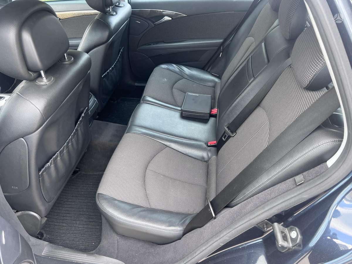 Mercedes-Benz E280, 642920, dalimis