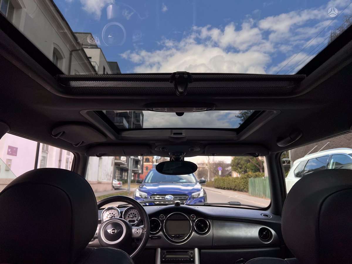 Mini Cooper, 1.6 l., hatchback