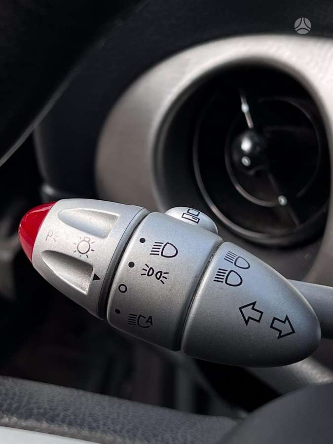Mini Cooper, 1.6 l., hatchback