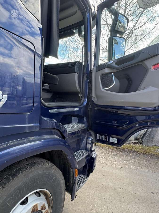 Scania R650, cab-chassis trucks