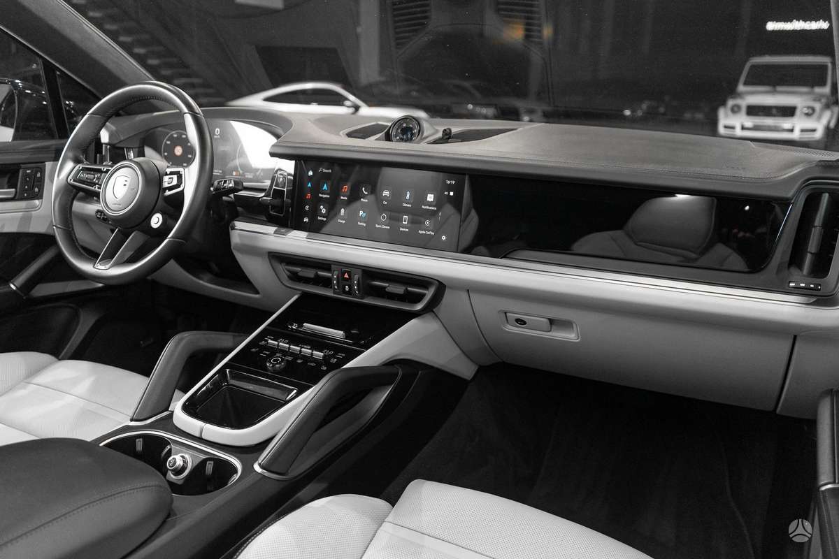 Porsche Cayenne Coupe - 12