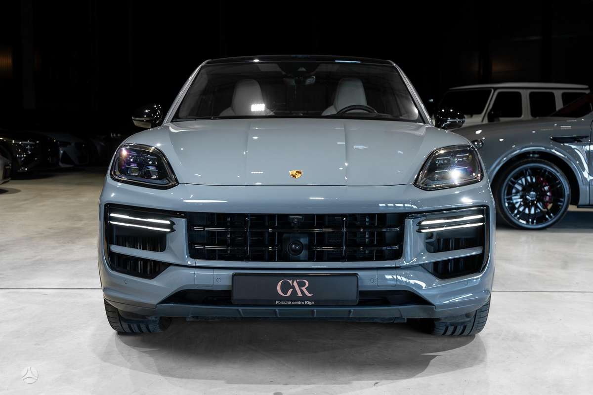 Porsche Cayenne Coupe - 2