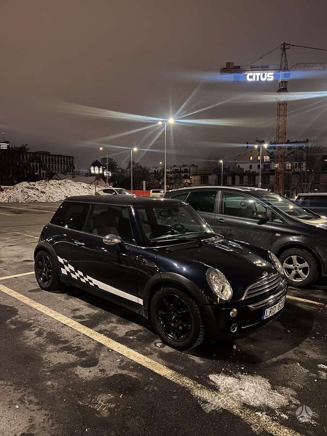 Mini Cooper, 1.6 l., hatchback