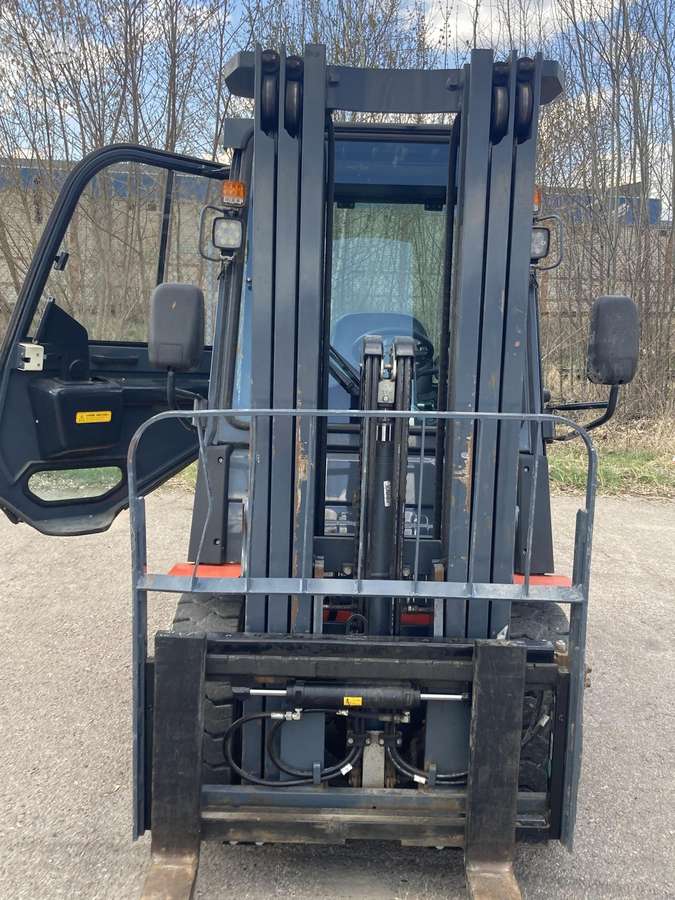 Heli CPCD35, forklifts