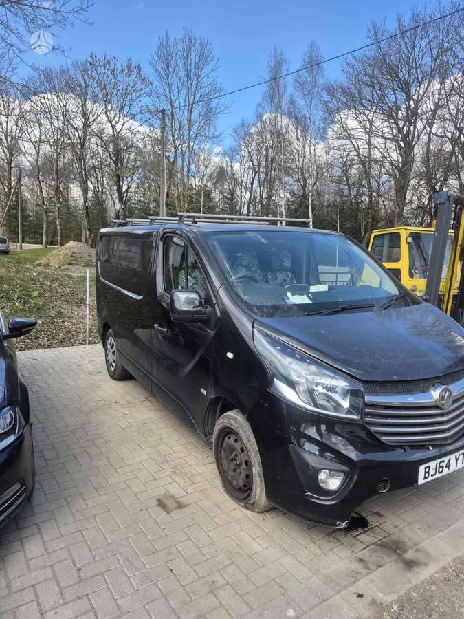 Opel Vivaro dalimis