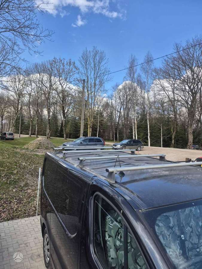 Opel Vivaro по частям