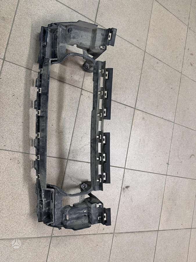 Mercedes-Benz EQE отделочные детали