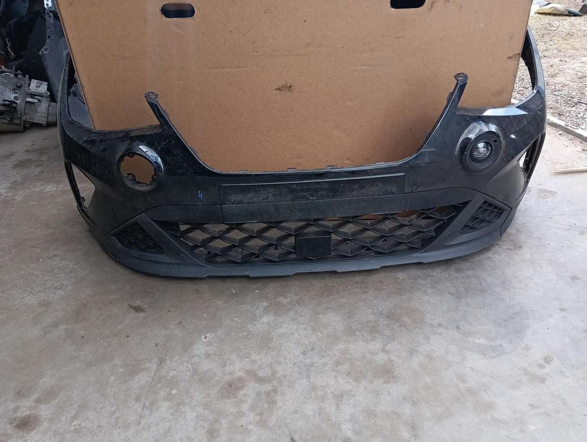Seat Arona детали кузова