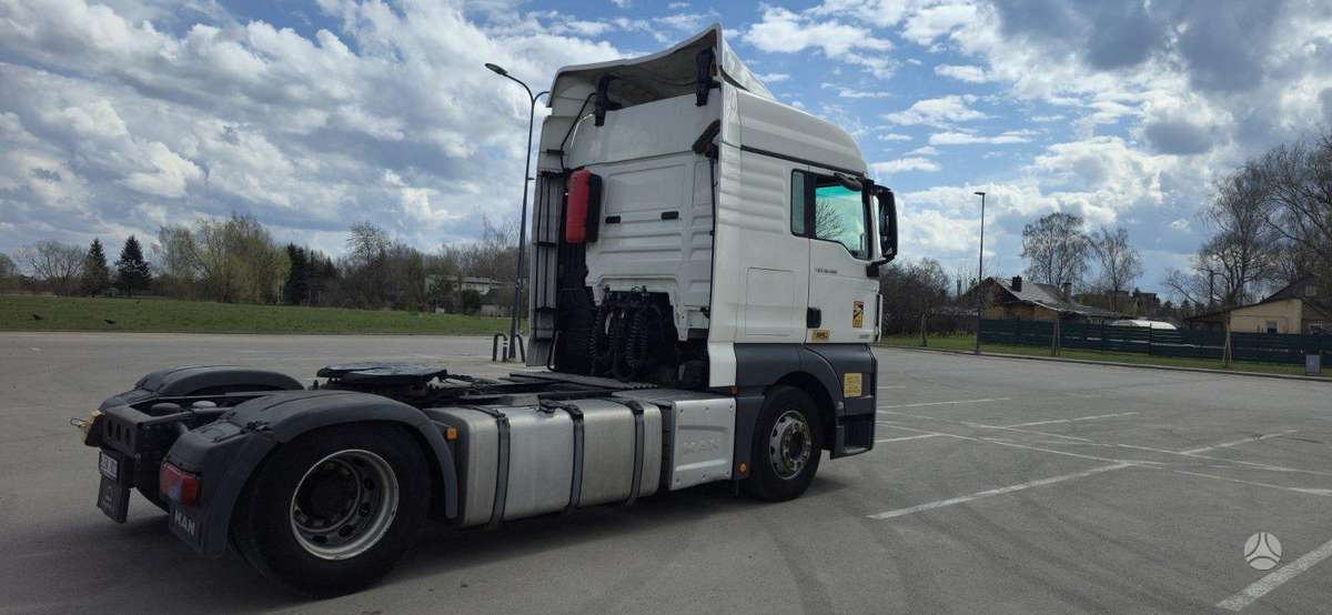 MAN TGX, double sleeper