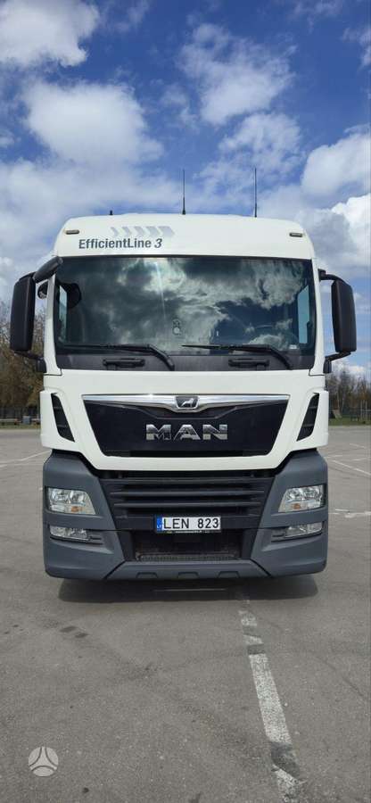 MAN TGX, double sleeper