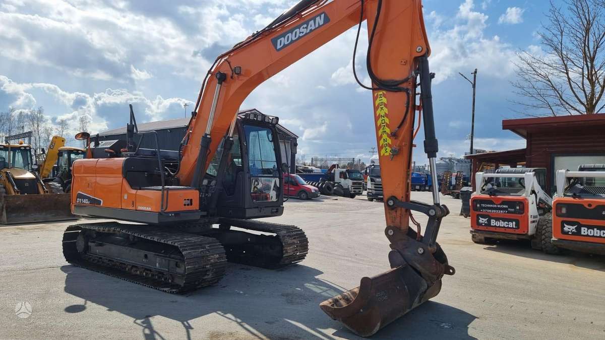 Doosan DX 140 LC-5, ekskavatoriai