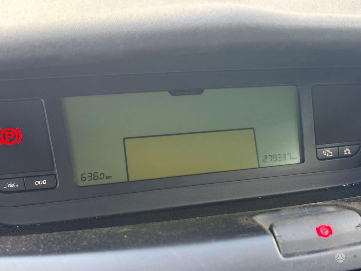 Citroen C4 Picasso dalimis