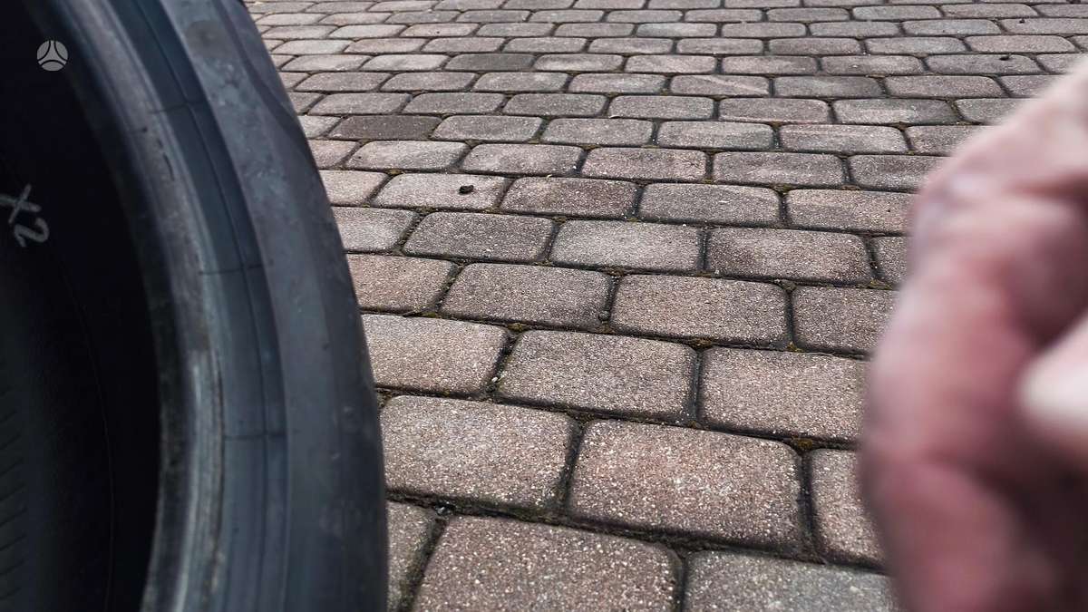 Pirelli PZERO, vasarinės 285/45 R20