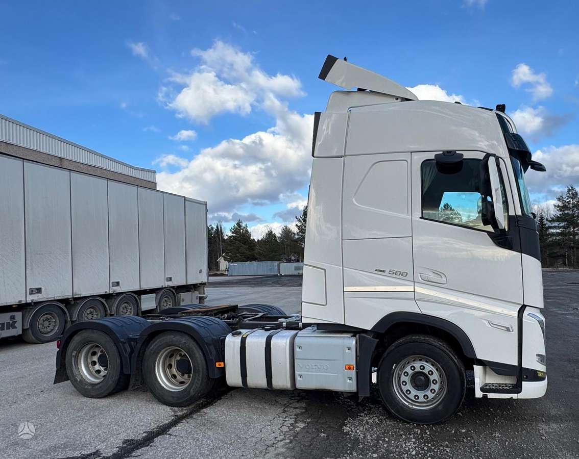 Volvo FH13/500, single sleeper