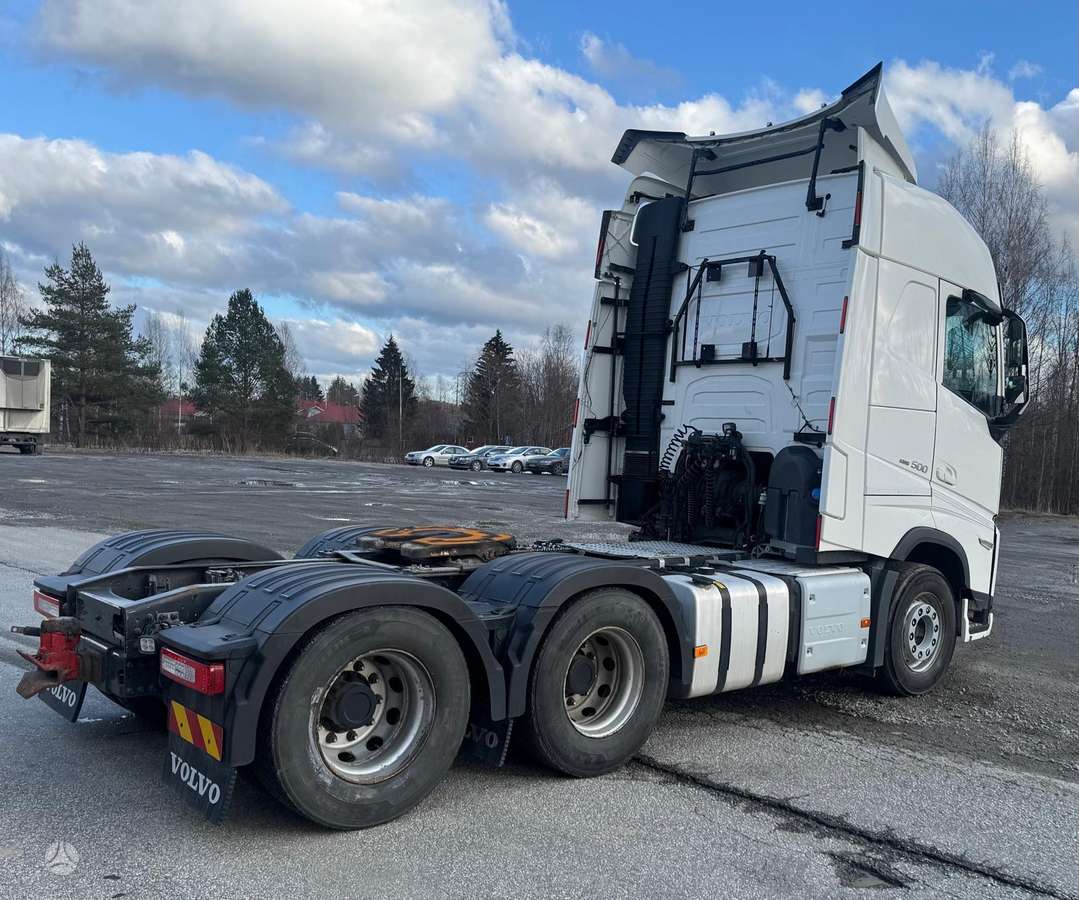 Volvo FH13/500, single sleeper