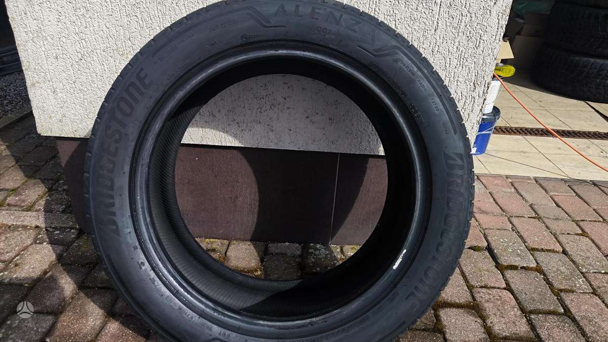 Pirelli PZERO, vasarinės 285/45 R20
