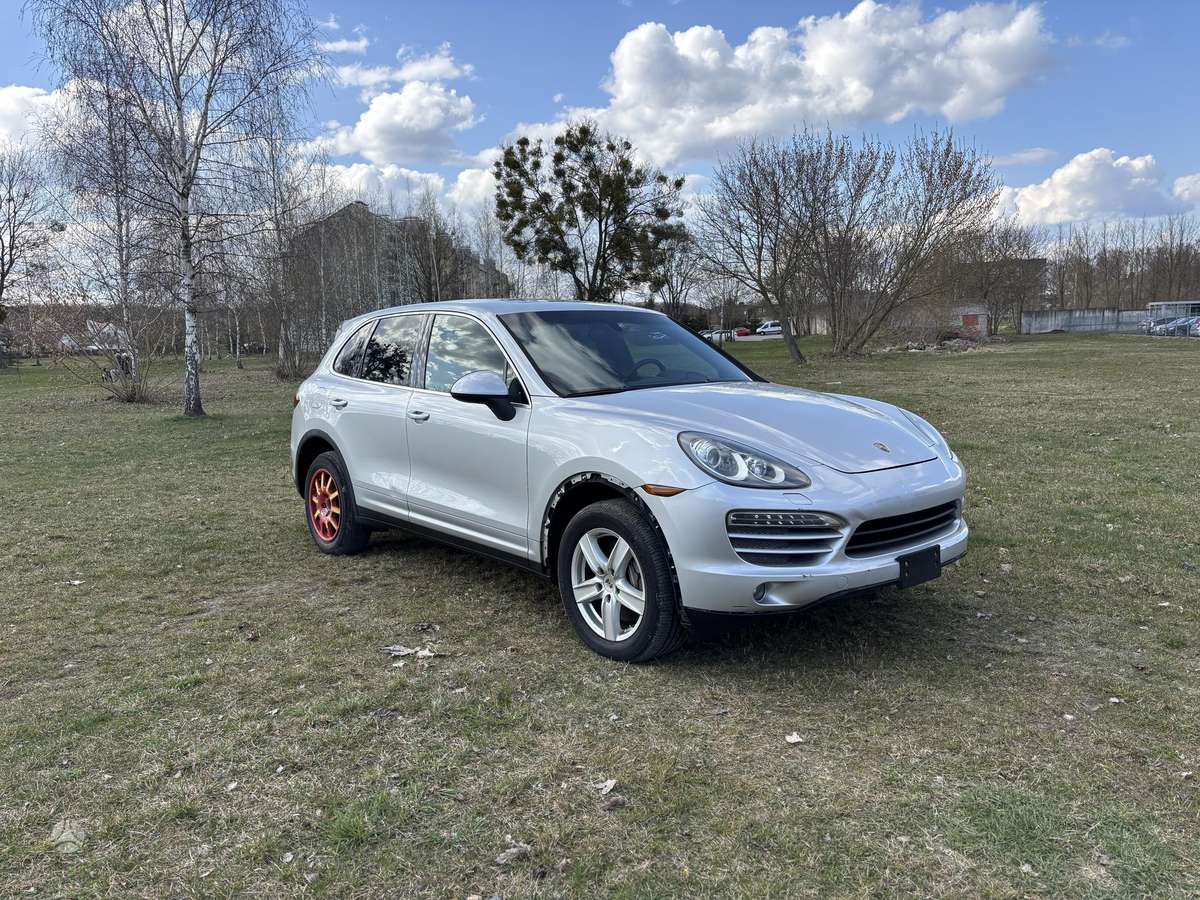 Porsche Cayenne - 8